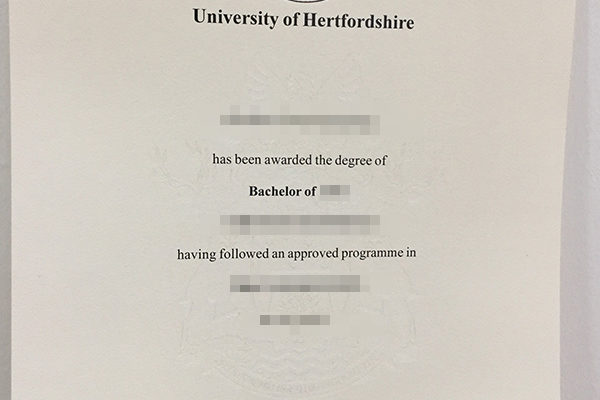 University of Hertfordshire fake diploma Example of University of Hertfordshire fake diploma University of Hertfordshire 600x400